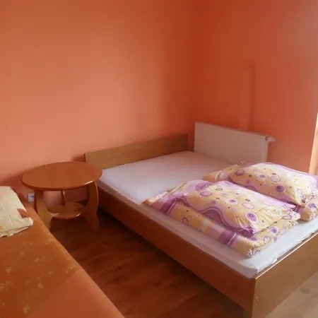 Bea Проживание в семье